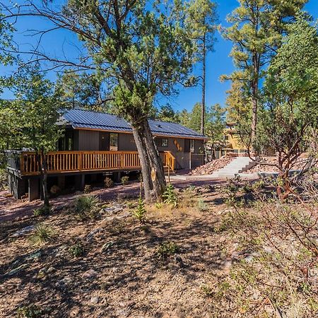 The Pine House - Cozy Mid-Century Modern, Pet-Friendly Villa Exterior photo